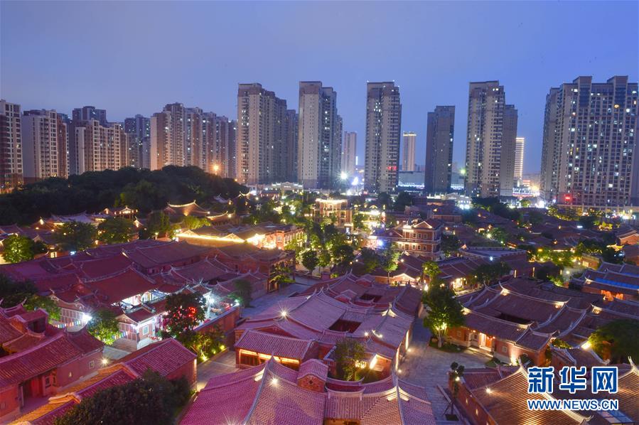 （新華全媒頭條·壯闊東方潮　奮進(jìn)新時(shí)代——慶祝改革開放40年·圖文互動）（1）敢為天下先 愛拼才會贏——“晉江經(jīng)驗(yàn)”啟示錄 