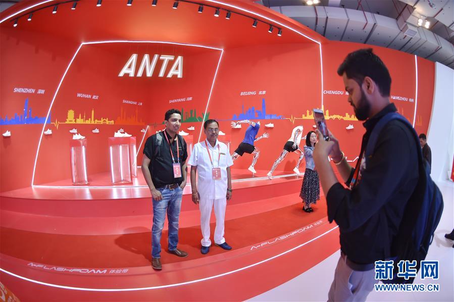 （新華全媒頭條·壯闊東方潮　奮進(jìn)新時(shí)代——慶祝改革開放40年·圖文互動）（10）敢為天下先 愛拼才會贏——“晉江經(jīng)驗(yàn)”啟示錄 